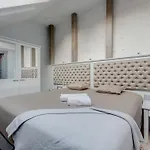 #stayhere - Modern Luxury In The Heart Of Old Town Apartman *