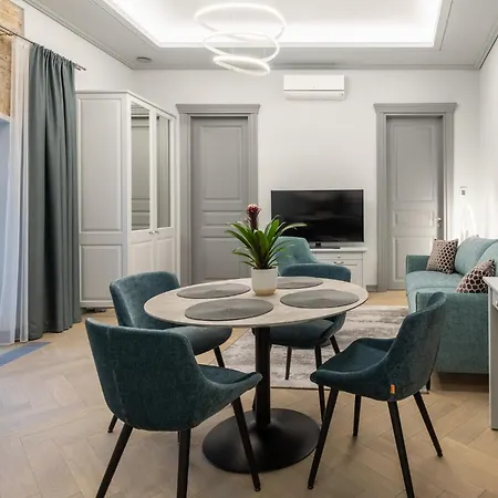 #stayhere - Modern Luxury In The Heart Of Old Town *