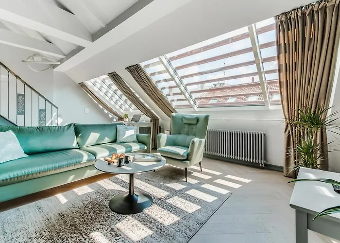 Butas #stayhere - Modern Luxury In The Heart Of Old Town