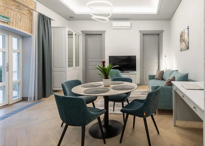 #stayhere - Modern Luxury In The Heart Of Old Town *