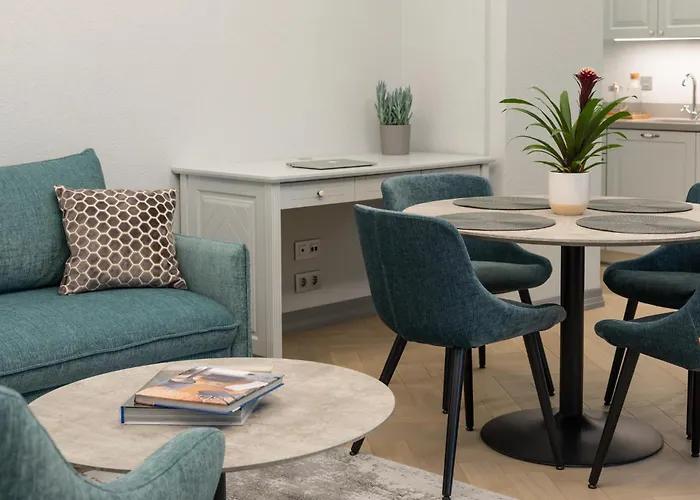 Butas #stayhere - Modern Luxury In The Heart Of Old Town *