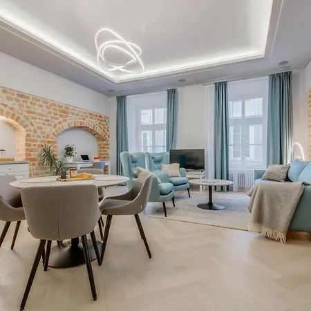 #stayhere - Modern Luxury In The Heart Of Old Town