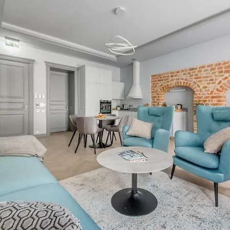 Апартаменти #stayhere - Modern Luxury In The Heart Of Old Town *