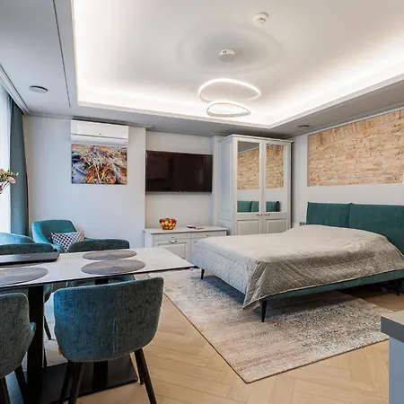 #stayhere - Modern Luxury In The Heart Of Old Town Apartment *