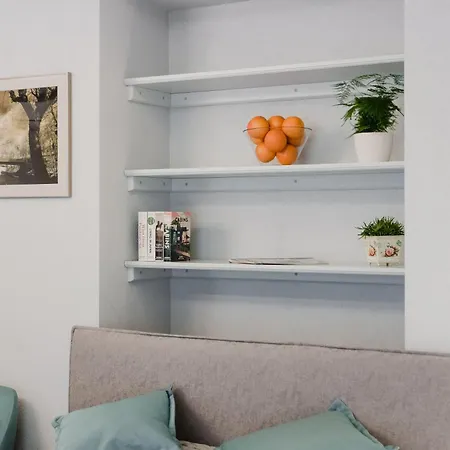 #stayhere - Modern Luxury In The Heart Of Old Town Apartment