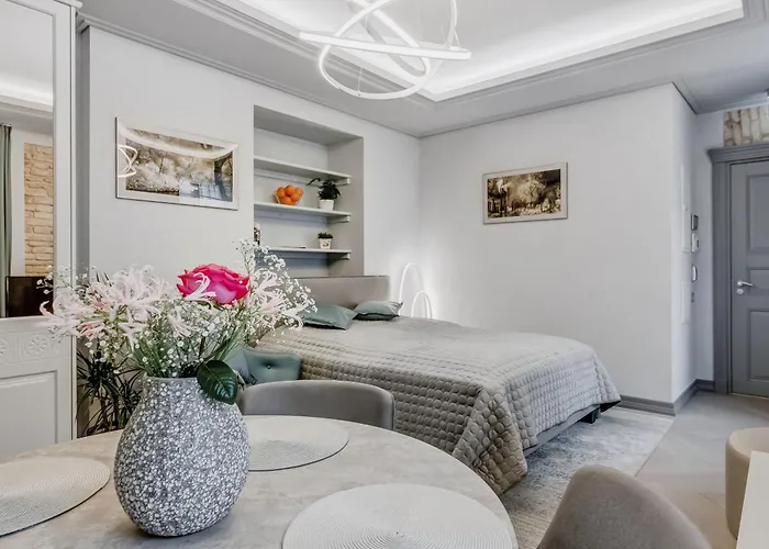 #stayhere - Modern Luxury In The Heart Of Old Town 아파트